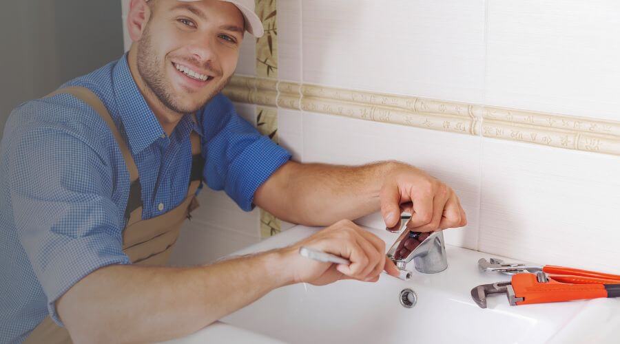 Expert burst pipe repair services in Largo, FL